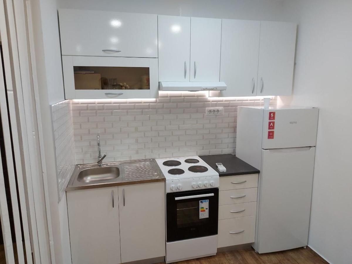 Cosy, Quiet & Brand New Apartment W/ Danube View Белград Экстерьер фото