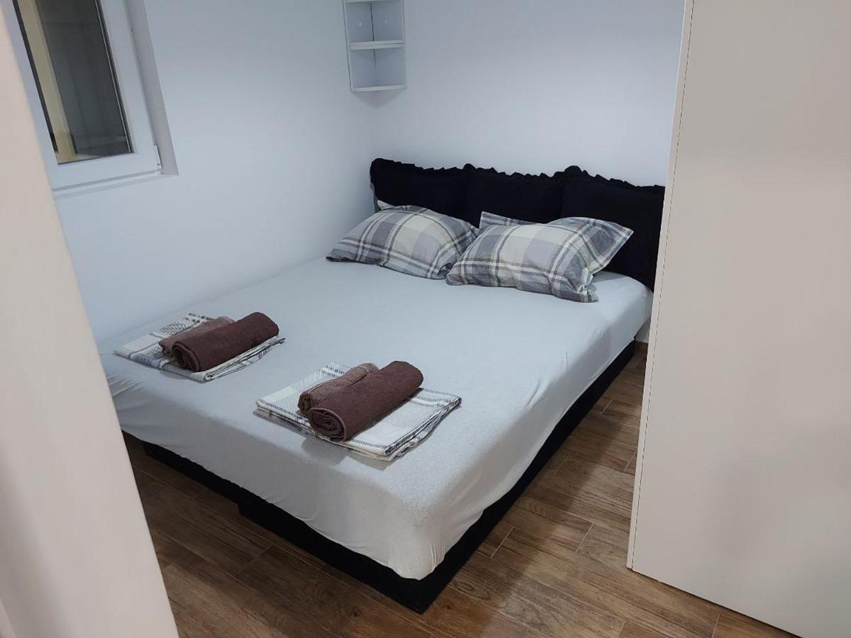Cosy, Quiet & Brand New Apartment W/ Danube View Белград Экстерьер фото